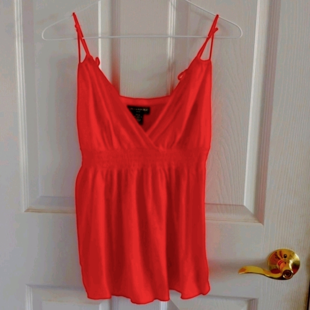 Like new Banana republic wrap top red